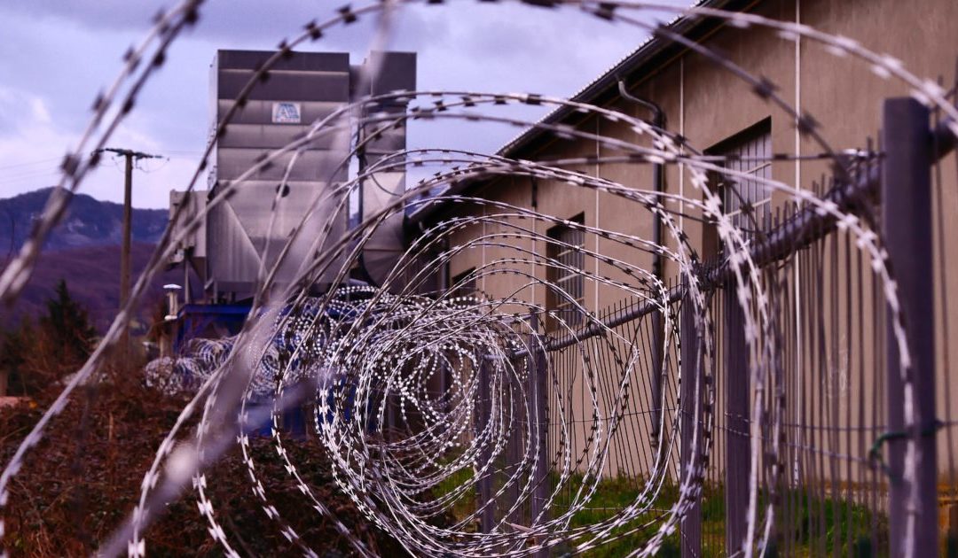 Motins nas prisões e preocupações dos capelães