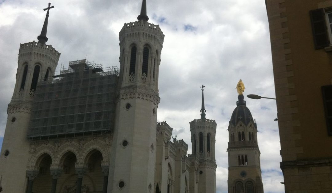 Cardeal Barbarin começa hoje a ser julgado em Lyon
