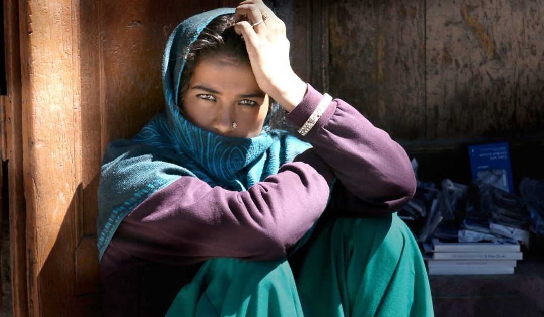 Aplicação de telemóvel permite aos homens sauditas localizar as mulheres