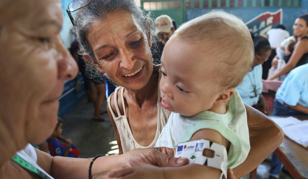 Cáritas ajuda mães e crianças na Venezuela através do projeto “Nutrir com Esperança”