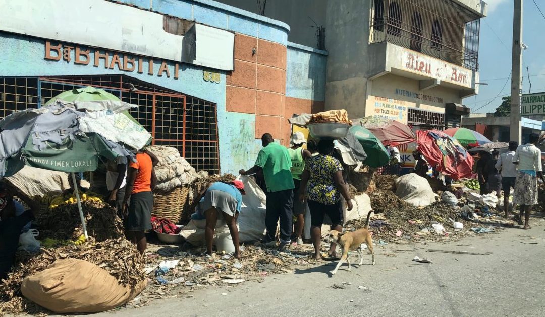 Jesuítas haitianos acusam presidente de “atirar gasolina ao fogo” em país sob violentos protestos