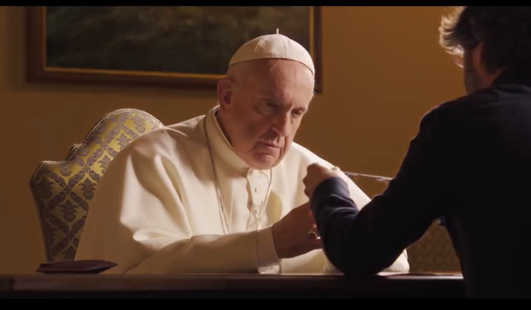 O arame farpado com lâminas que comoveu o Papa