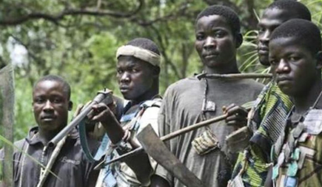 Mais quatro mortos no Burkina Faso em ataque a igreja durante a missa