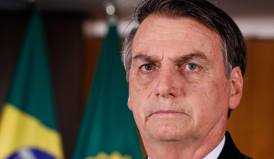 Bolsonaro acusado de genocídio e crimes contra a humanidade em Haia