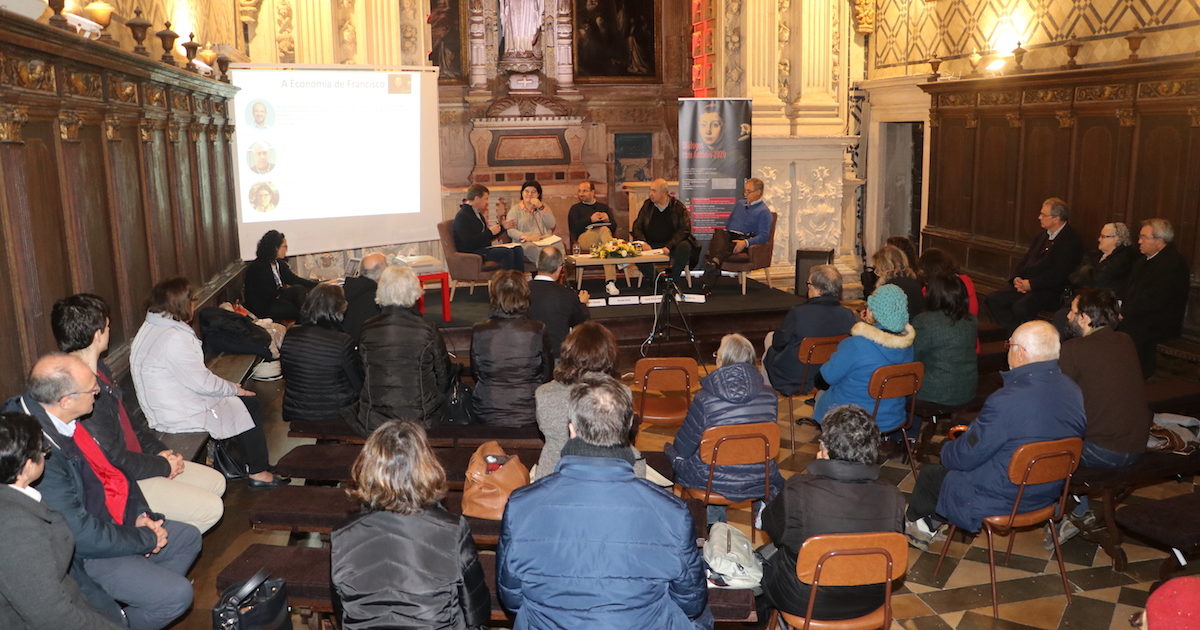 Debate sobre “A Economia de Francisco”, em Coimbra