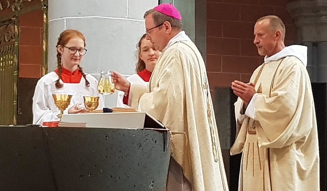 Presidente do episcopado católico alemão admite que relação de casais homossexuais pode ser “abençoada por Deus”