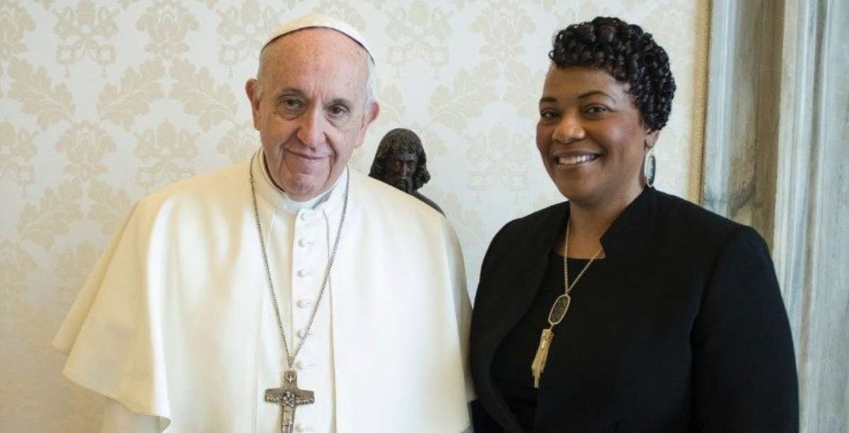 Bernice King com Papa Francisco, em 12_03_2018, Foto Vatican News sem creditos Bernice King com Papa Francisco, em 12_03_2018, Foto Vatican News sem creditos
