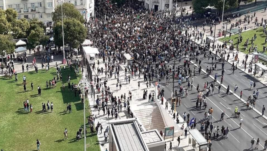 “Não há paz sem justiça” – milhares contra o racismo em Portugal, na Europa e no mundo