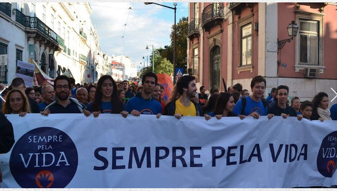 95 mil pedem ao Parlamento referendo sobre eutanásia