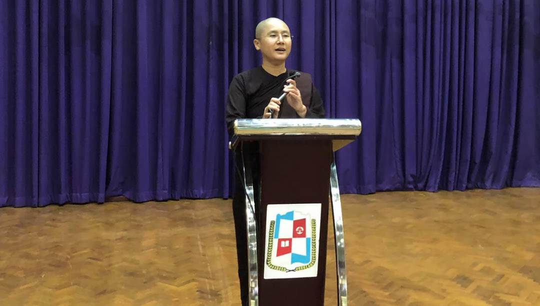 Monja budista denuncia discriminação e maus tratos nos mosteiros femininos de Myanmar