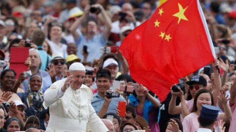 Vaticano e China: relações diplomáticas são o limite, liberdade religiosa tem de ser alargada POPE-AUDIENCE-INDIFFERENCE