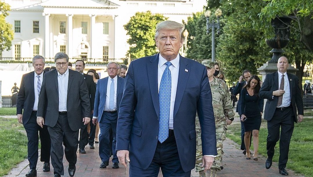 Trump critica judeus norte-americanos e é acusado de antissemitismo