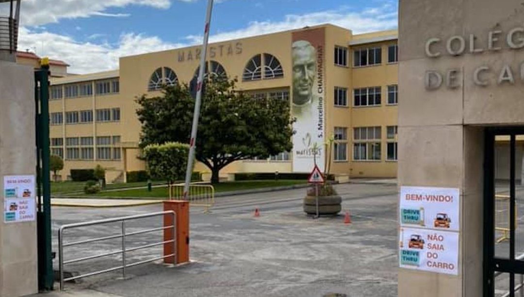Colégio católico denuncia jovem monitor, entretanto detido por abuso de menores