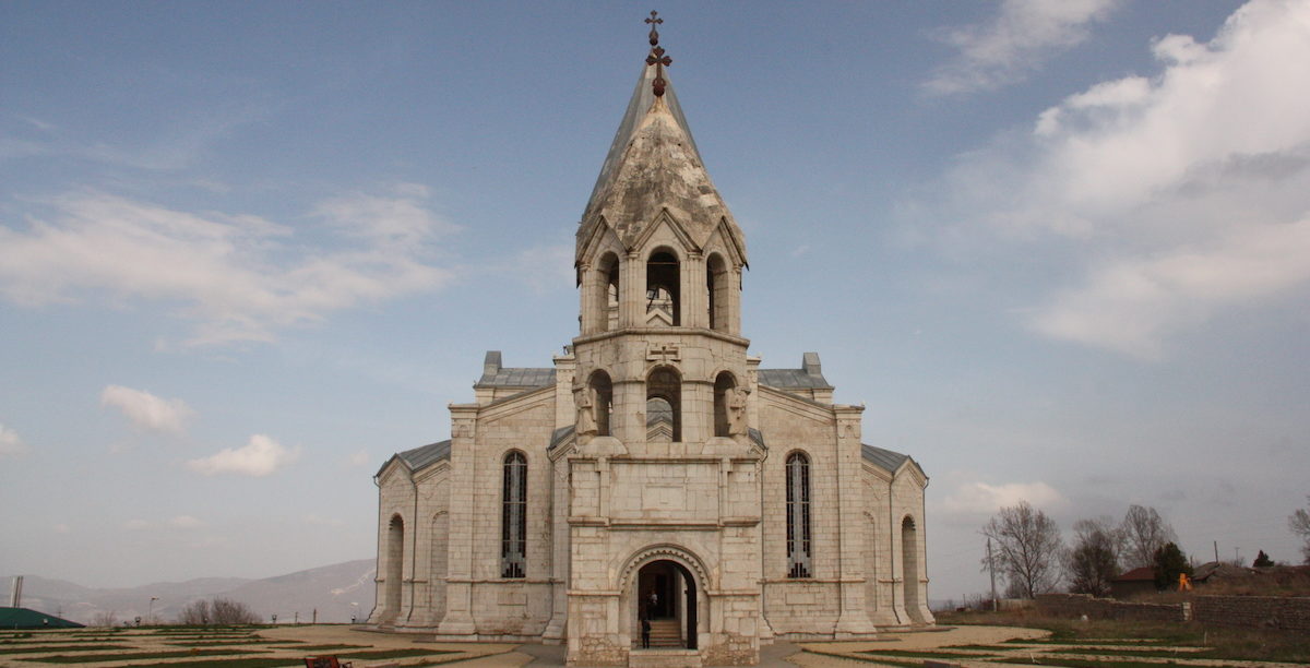 Catedral de São Salvador, em Shusha (Nagorno-Karabakh, Arménia/Azerbaijão) Catedral de São Salvador, em Shusha (Nagorno-Karabakh, Arménia/Azerbaijão)