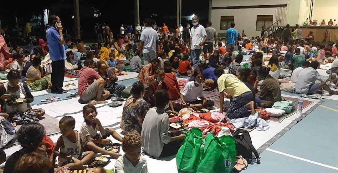 Chuva em Timor ainda dificulta ajuda aos deslocados por causa das inundações, mas religiosos mobilizam-se