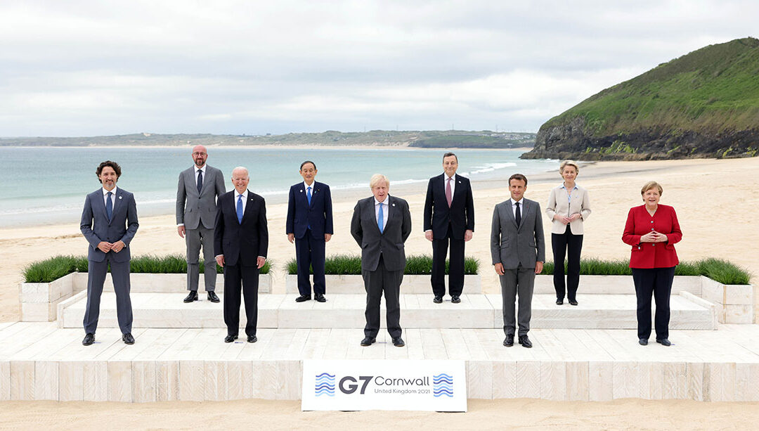 G-7 vai doar mil milhões de doses aos países mais pobres