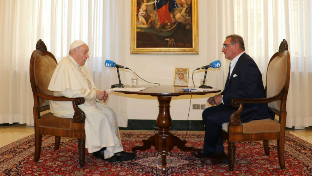 “Sempre que o Papa está doente, há uma brisa ou um furacão de conclave”