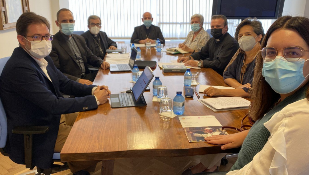 Três leigos na equipa de preparação do sínodo