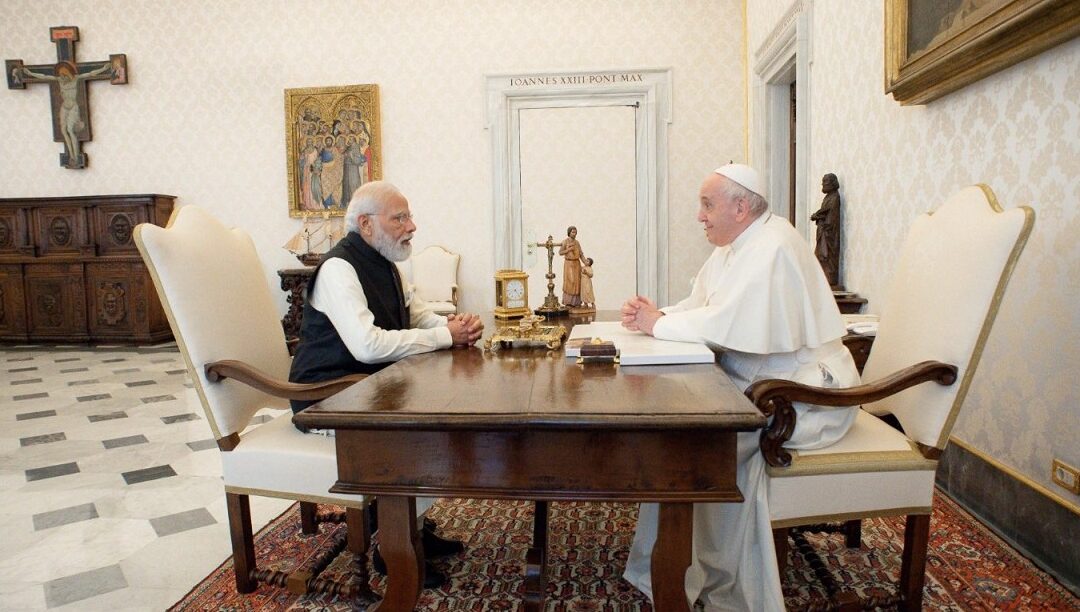 Modi convidou Papa a visitar a Índia