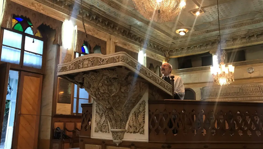 Judeus turcos voltam a reunir-se na sinagoga de Ancara, 40 anos depois