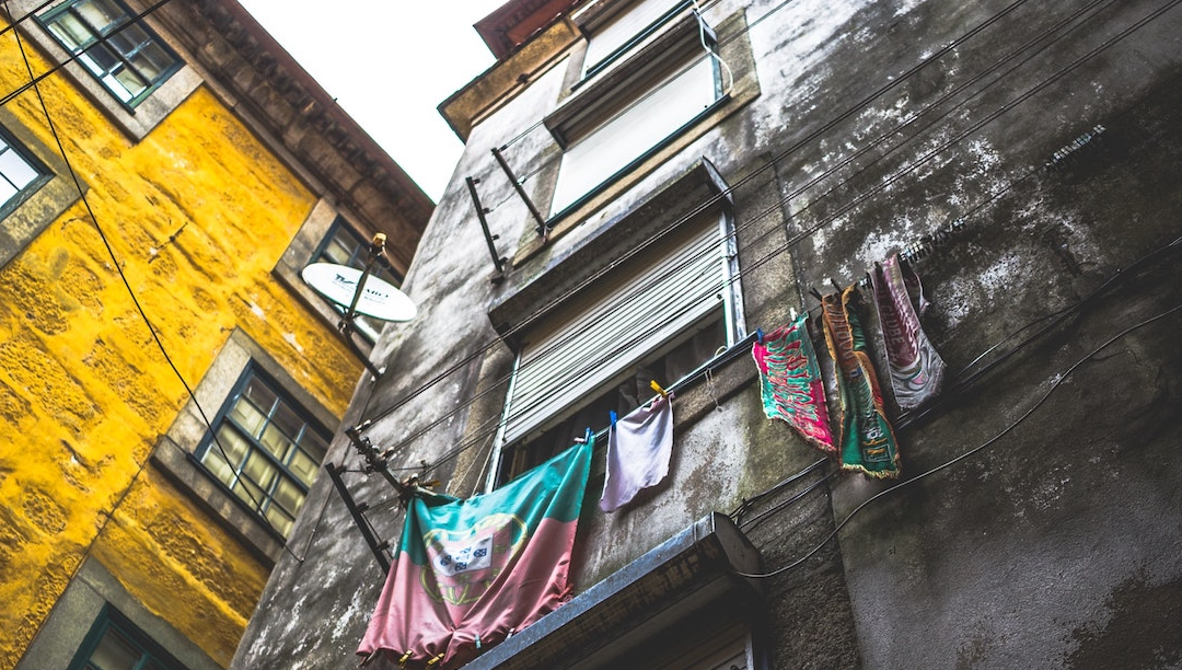 Acesso à habitação é “preocupante” em Portugal