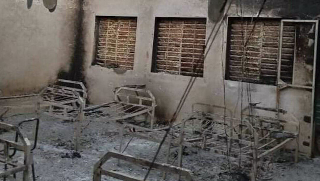 Terroristas atacam seminário e ameaçam estudantes