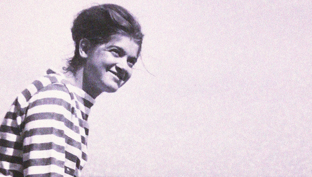 “Adolescência”, de Leonor Xavier: “Mexer no passado é olhar para o presente”