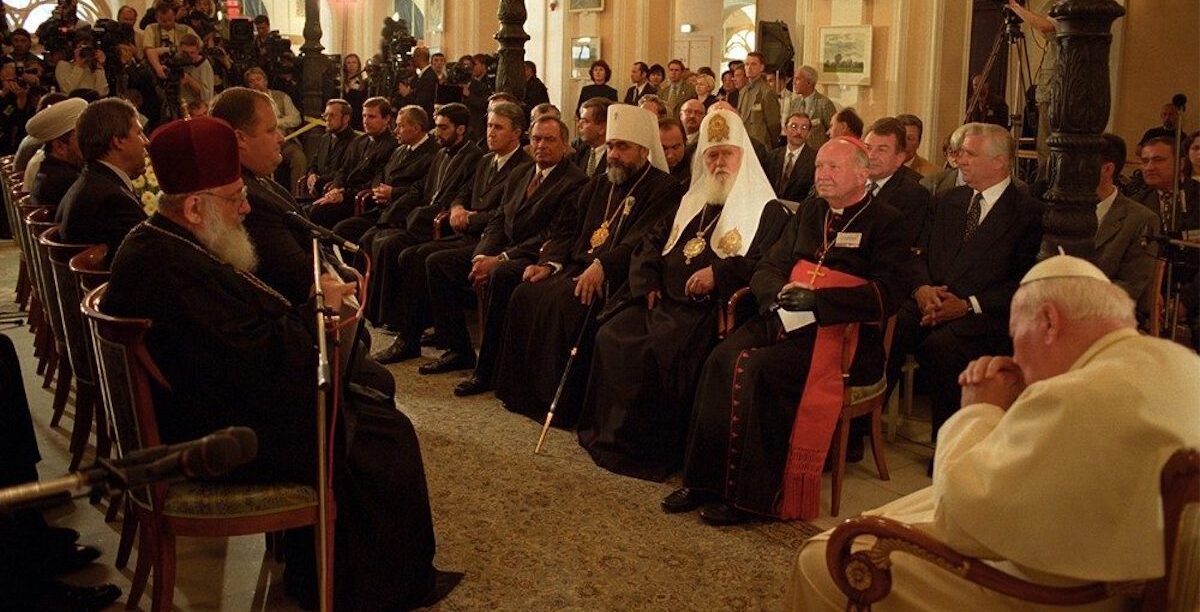 João Paulo II na visita à Ucrânia, em junho de 2001. Foto: Direitos reservados.
