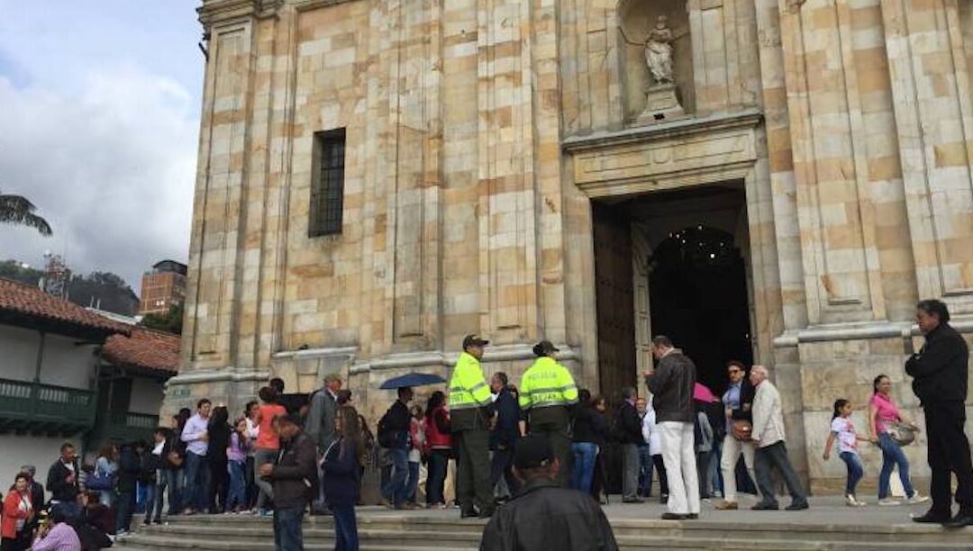 “Profanação desenfreada” em igrejas na Colômbia