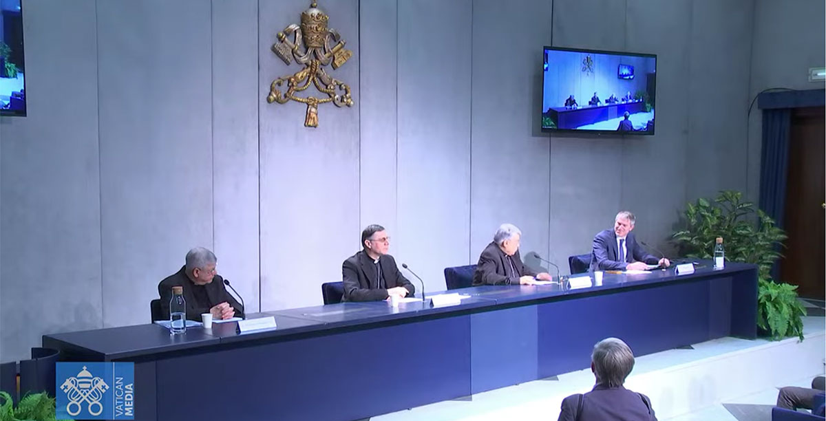 Conferência de Imprensa para apresentação da nova Constituição Apostólica Praedicare Evangelium. Foto retirada do vídeo Youtube