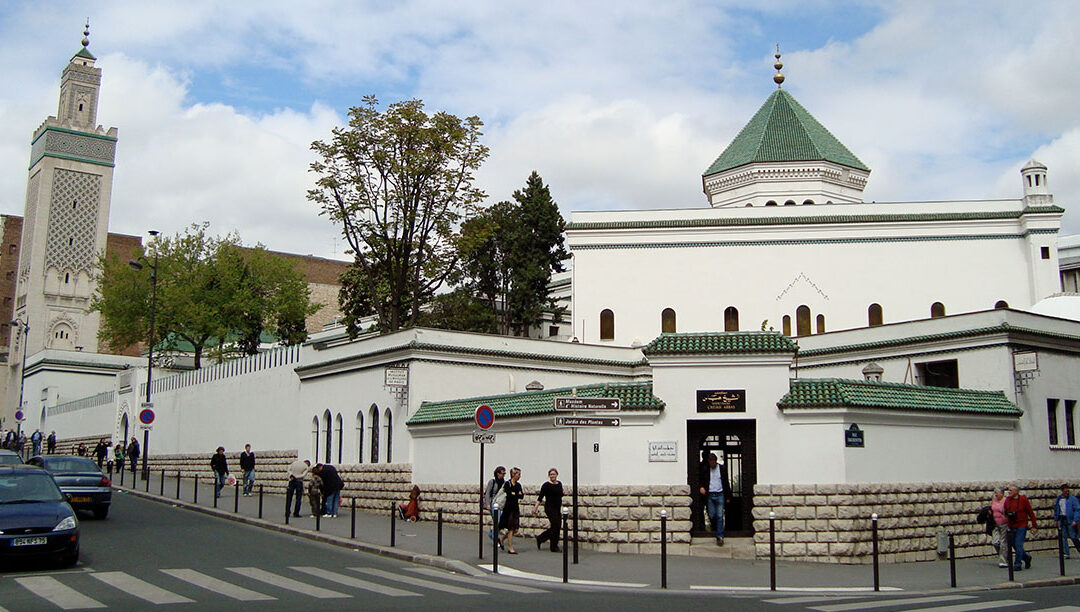 Reitor convida Francisco a visitar Mesquita de Paris