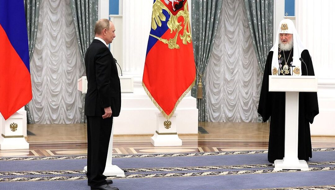 “É necessário desmantelar o putinismo como se fez com o nazismo”