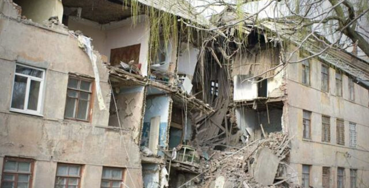 guerra na ucrania, edificio destruido, foto acn portugal guerra na ucrania, edificio destruido, foto acn portugal