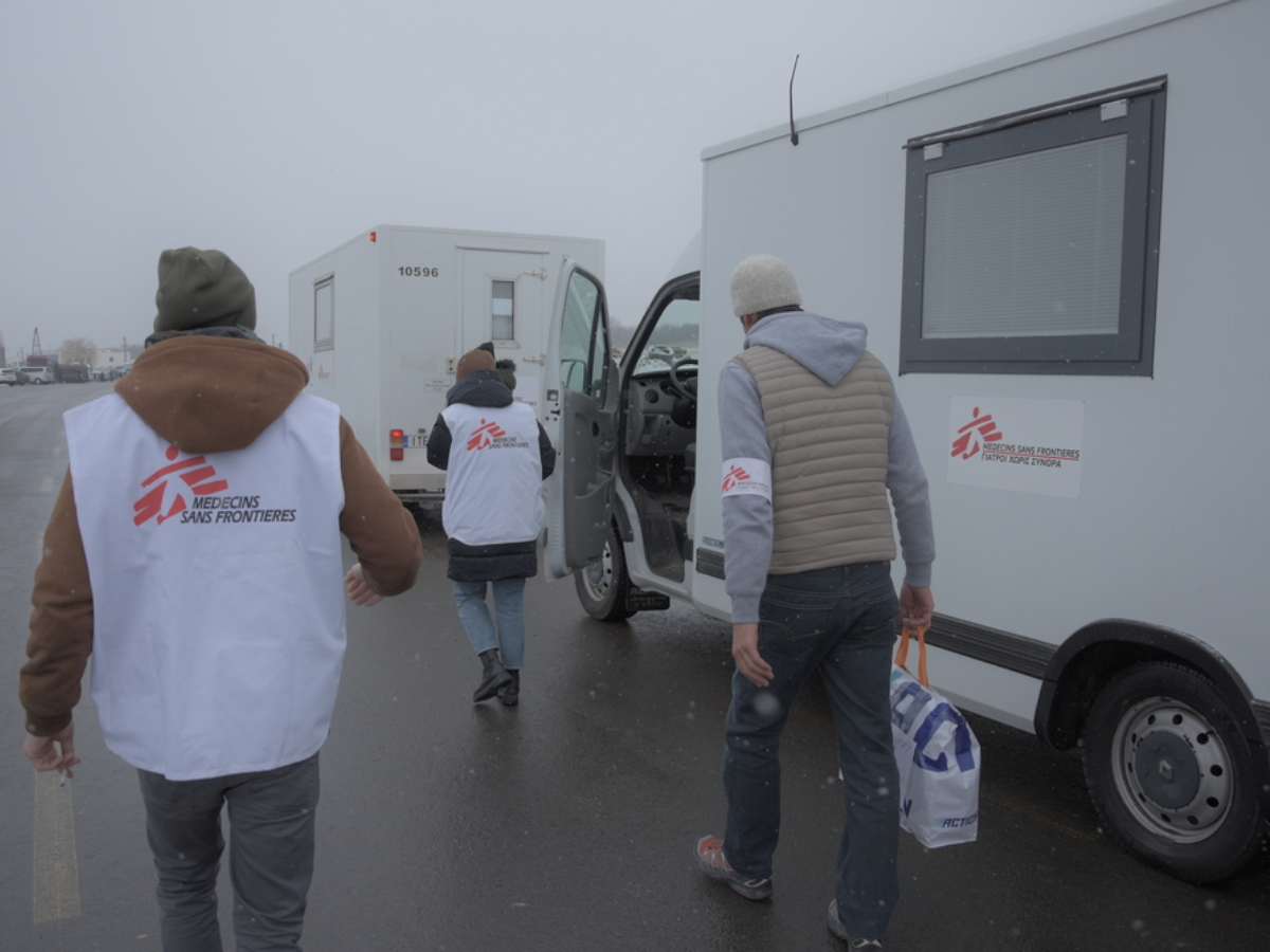 medicos sem fronteiras preparam clinicas moveis na ucrania foto msf