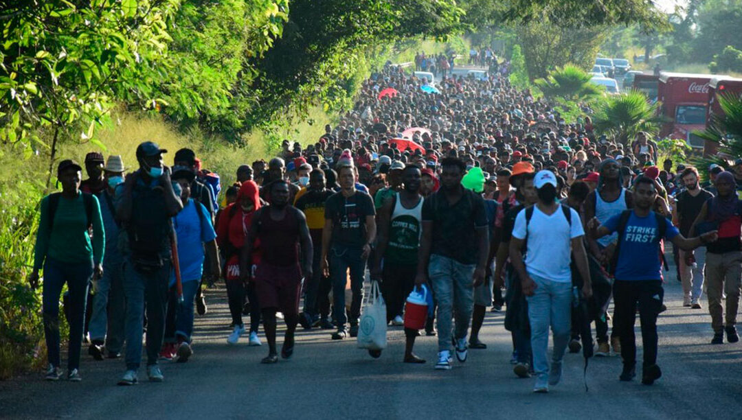 Nova caravana de migrantes à porta dos EUA