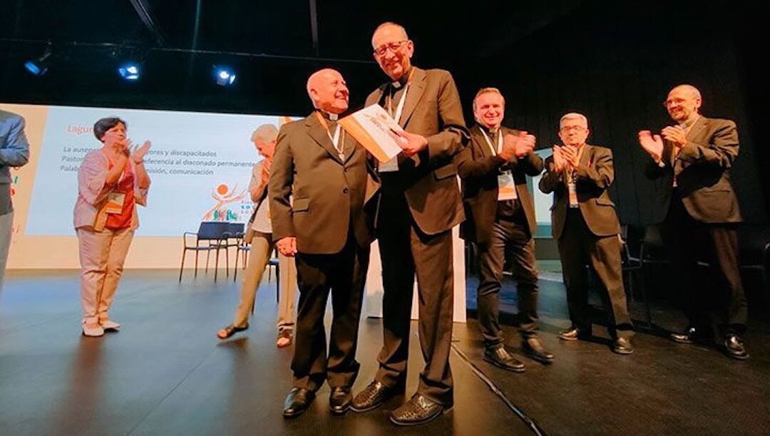 Católicos espanhóis querem mais participação e condenam clericalismo