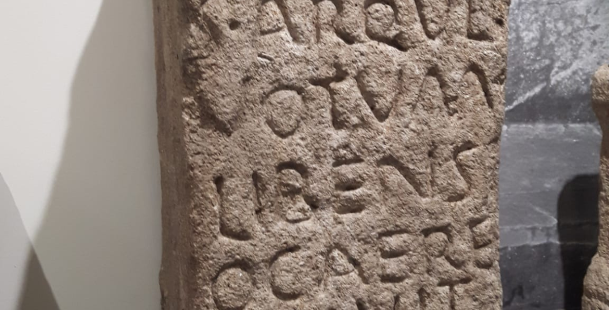 ara votiva romana ara votiva romana
