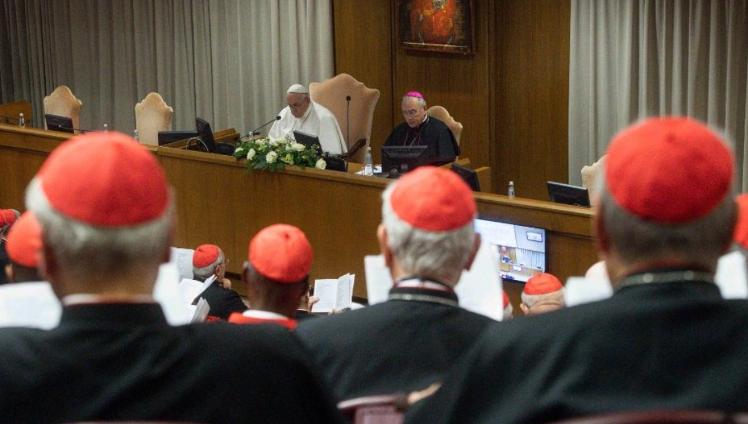 Diálogo “intenso”, clima “fraterno” e vontade de aprender marcam encontro dos cardeais com o Papa
