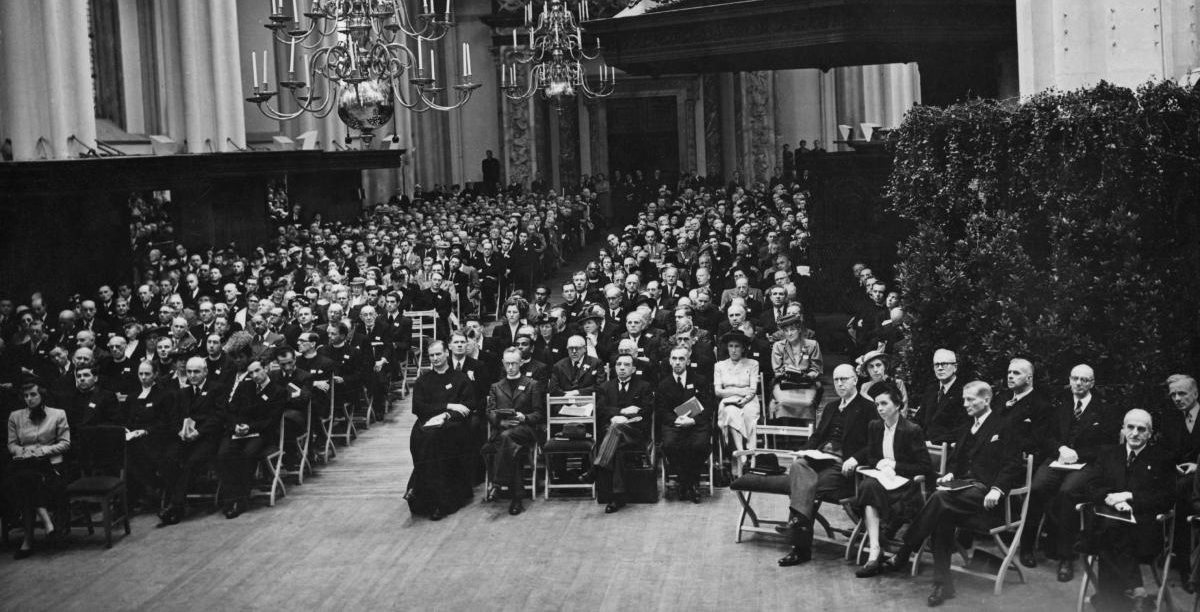 Liturgia de abertura da 1ª Assembleia do Conselho Mundial de Igrejas, na Nieuwe Kerk, Amesterdão (Países Baixos), 22 de Agosto de 1948. Foto © Arquivo fotográfico do CMI.
