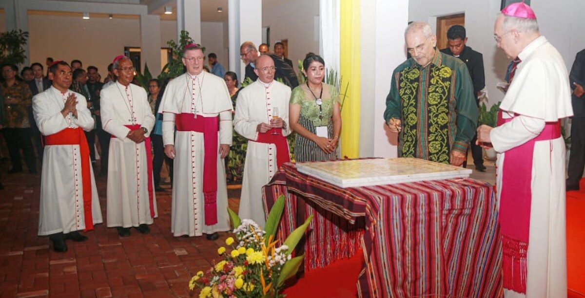 Nunciatura Díli Timor Ramos-Horta marcou presença na abertura da nova nunciatura em Díli. Foto retirada da página oficial do Presidente timorense no Facebook.