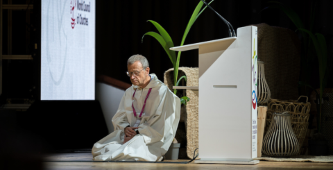 Papa Francisco: a coragem da fé O irmão Aloïs de Taizé na assembleia da CMI 2022 Foto © Albin HillertWCC.