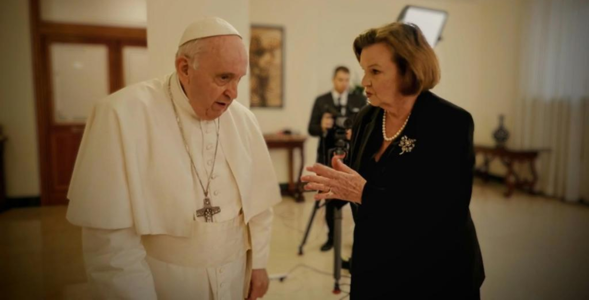 maria joao avillez entrevista papa francisco foto cnn portugal agosto 2022 (1200 × 612 px) maria joao avillez entrevista papa francisco foto cnn portugal agosto 2022