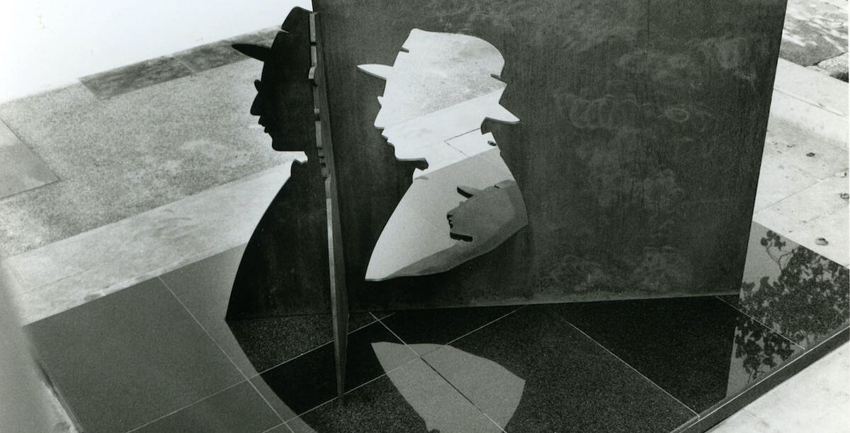 1280px-Pessoa_sw