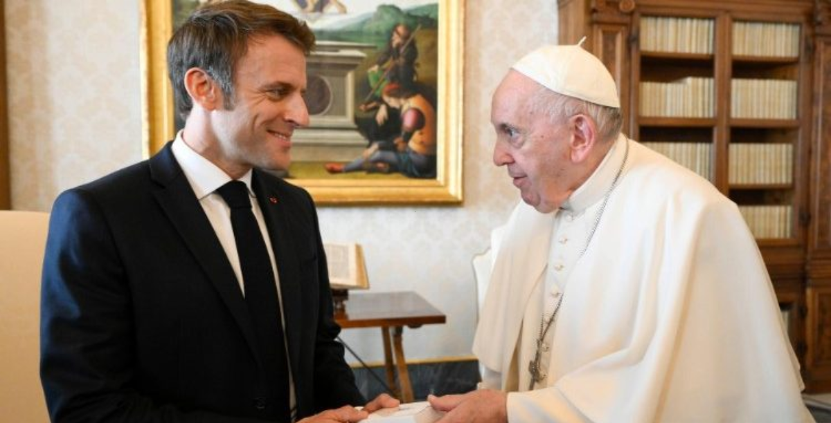 Papa Francisco e Emmanuel Macron, Presidente da França (VATICAN MEDIA Divisione Foto)