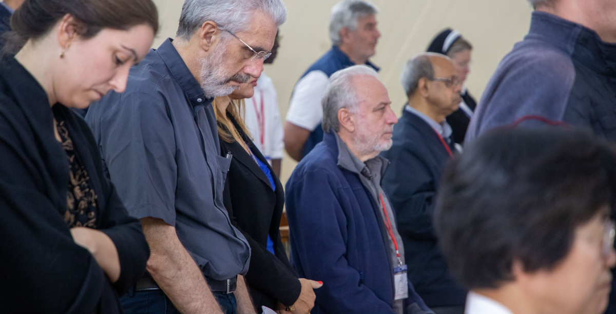 grupo de redatores do documento para etapa continental do sinodo foto synod.va (1200 × 612 px) grupo de redatores do documento para etapa continental do sinodo foto synod.va