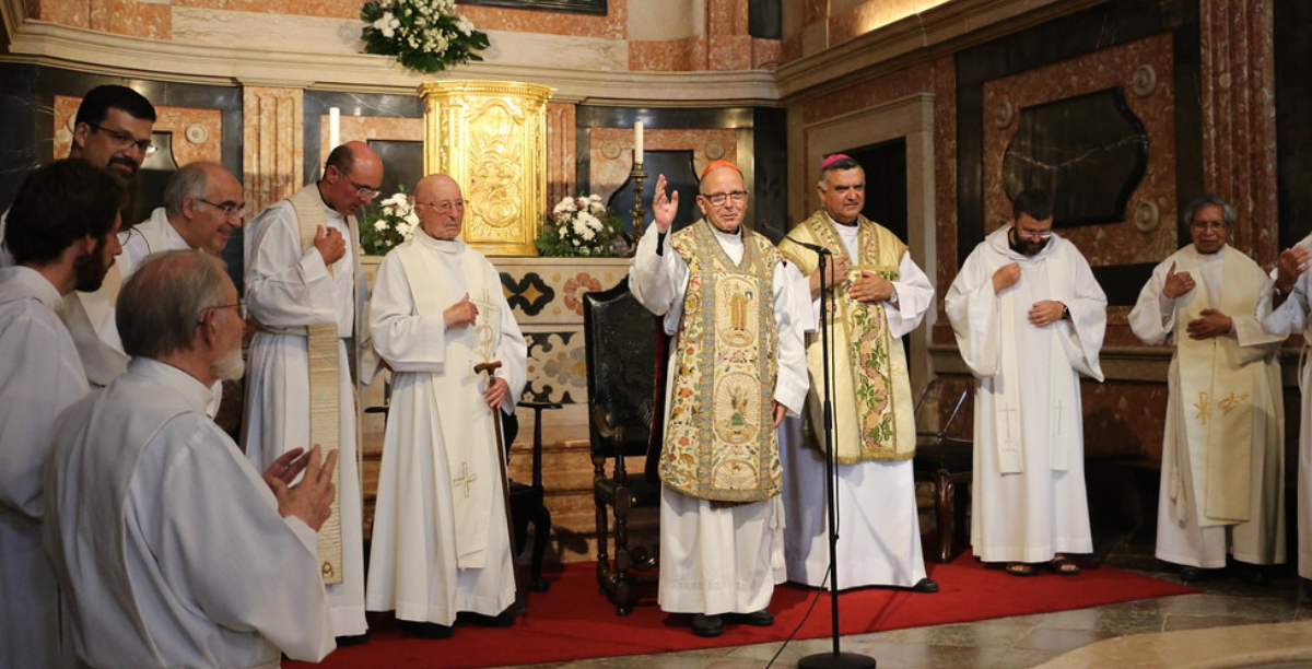 missa 75 anos ordenação do padre fernando martins em oeiras foto c patriarcado de lisboa