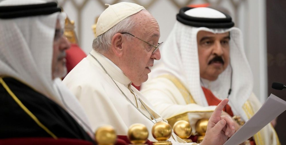 papa francisco em visita ao bahrein, 3 de novembro de 2022, foto Vativan media