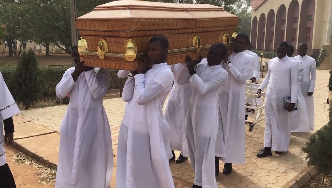 Mais de cem religiosos mortos, raptados ou presos em 2022