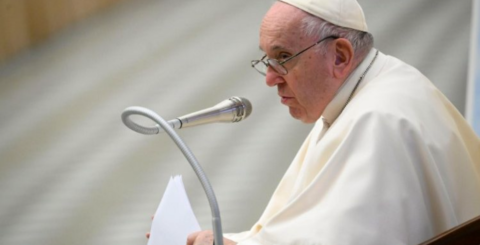 Papa desafia Humanidade a aprender com a História e caminhar em conjunto papa francisco durante audiencia, dezembro 2022, foto vatican media