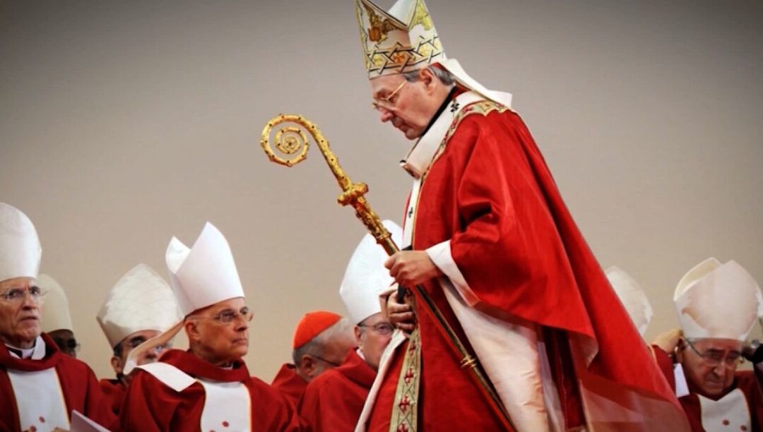 George Pell, o cardeal que esteve 404 dias preso e que o Papa diz ter sido “um servo fiel”